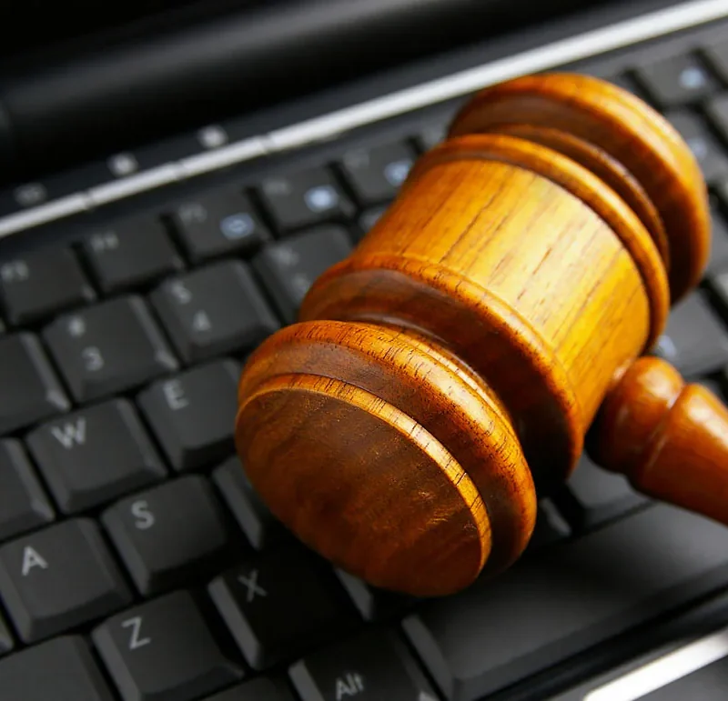 Kooperation mit dem Händlerbund: Rechtssicherheit und Prüfung Ihres Onlineshops